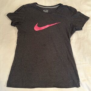 Nike Logo T-shirt Slim Fit